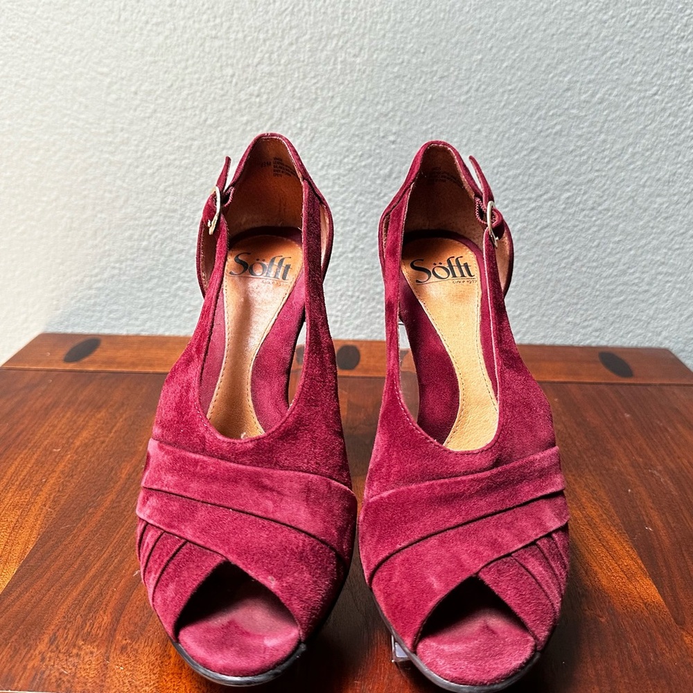Vintage Sofft Women’s Burgundy Suede Open Peep Toe Heels Sandals Size 6.5 Pumps